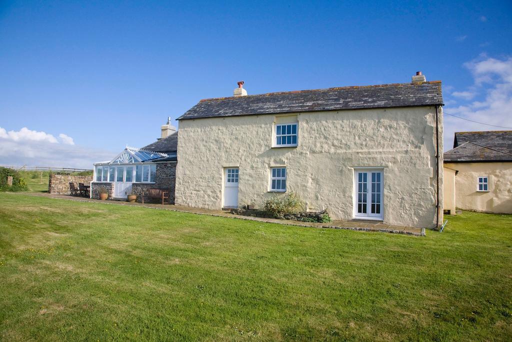 Bed and Breakfast Higher Tresmorn Farm Crackington Haven Экстерьер фото